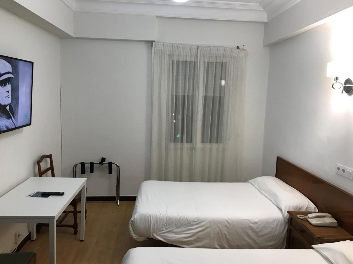 Hostal La Mexicana Сантандер Екстериор снимка